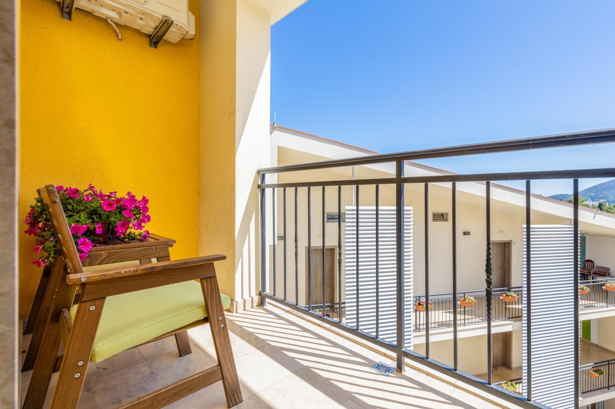 Apart Hotel M S Katunjanin Herceg Novi Kültér fotó